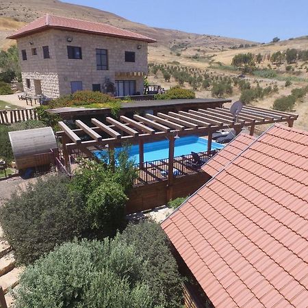 ياغوروف شاليه Yavneʼel المظهر الخارجي الصورة
