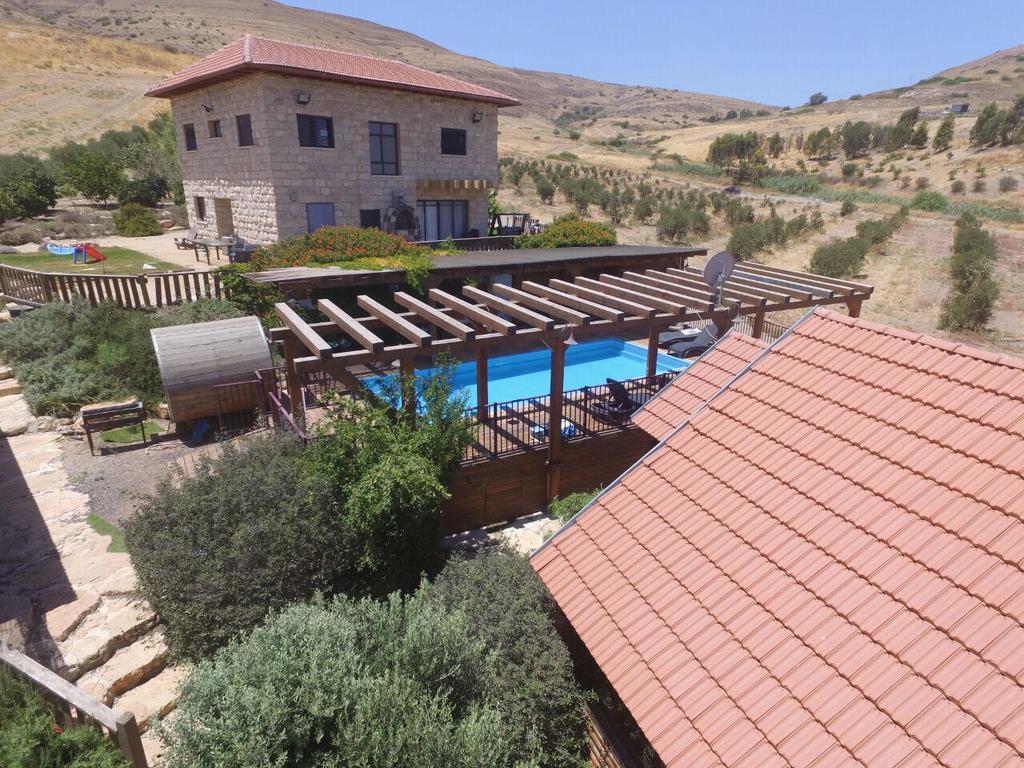 ياغوروف شاليه Yavneʼel المظهر الخارجي الصورة